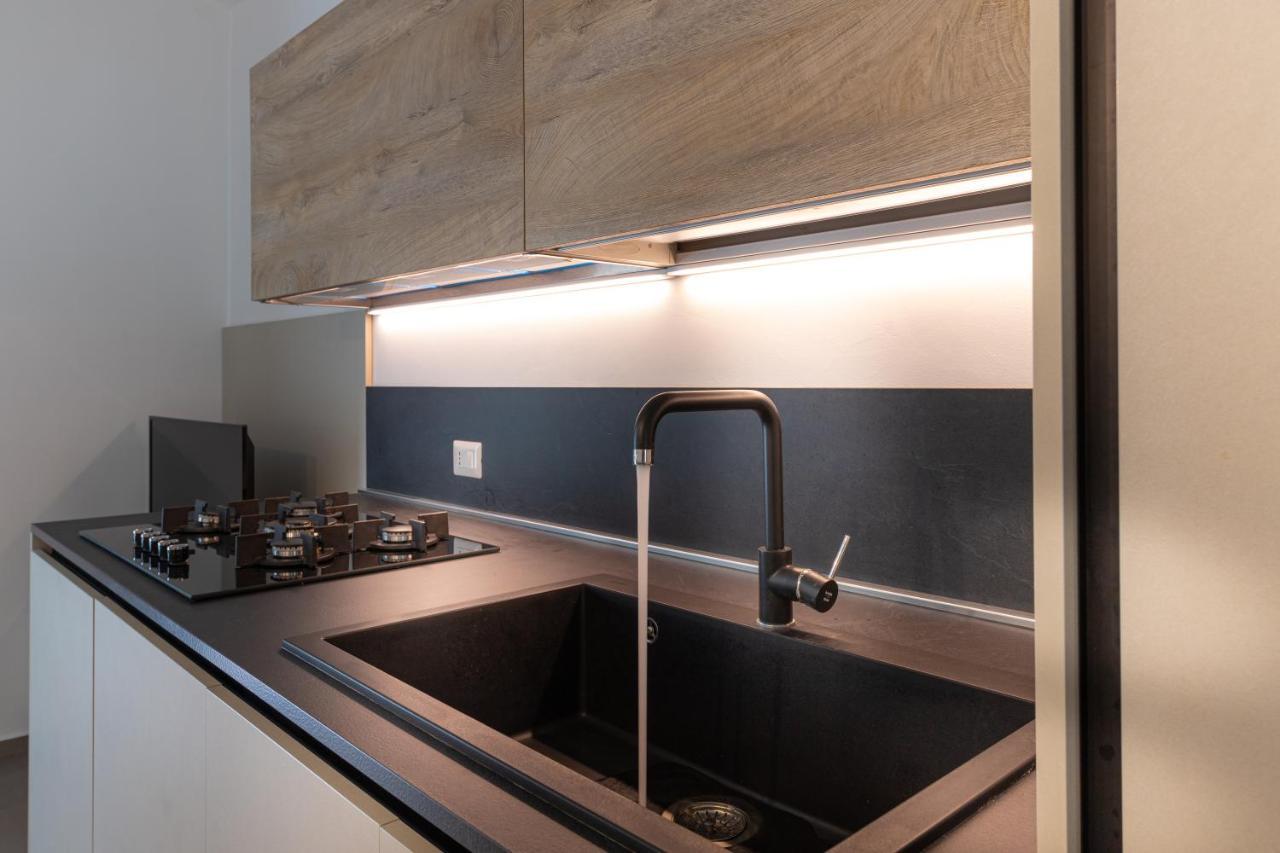 Gelso Bianco Boutique Apartments Campofelice Di Roccella Exteriör bild