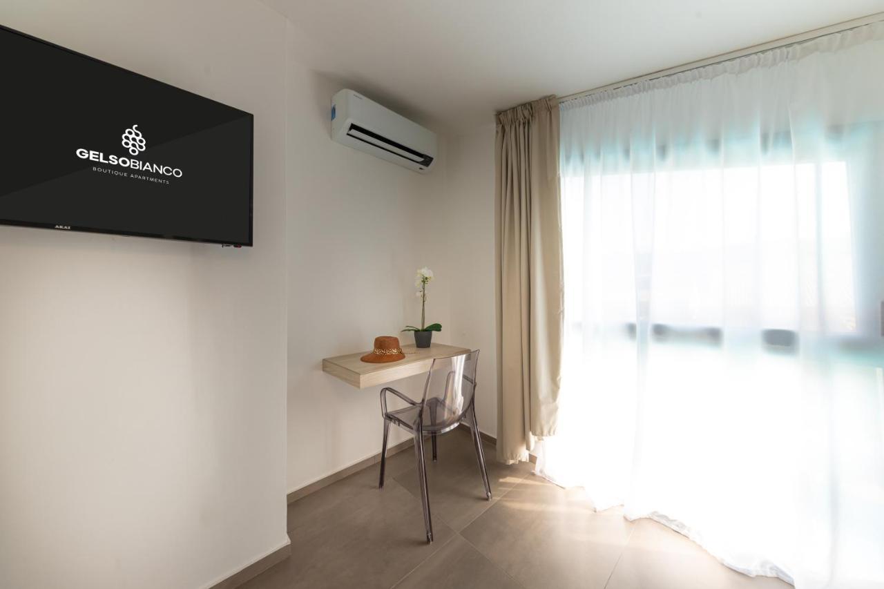 Gelso Bianco Boutique Apartments Campofelice Di Roccella Exteriör bild